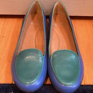 NIB Dansko flats